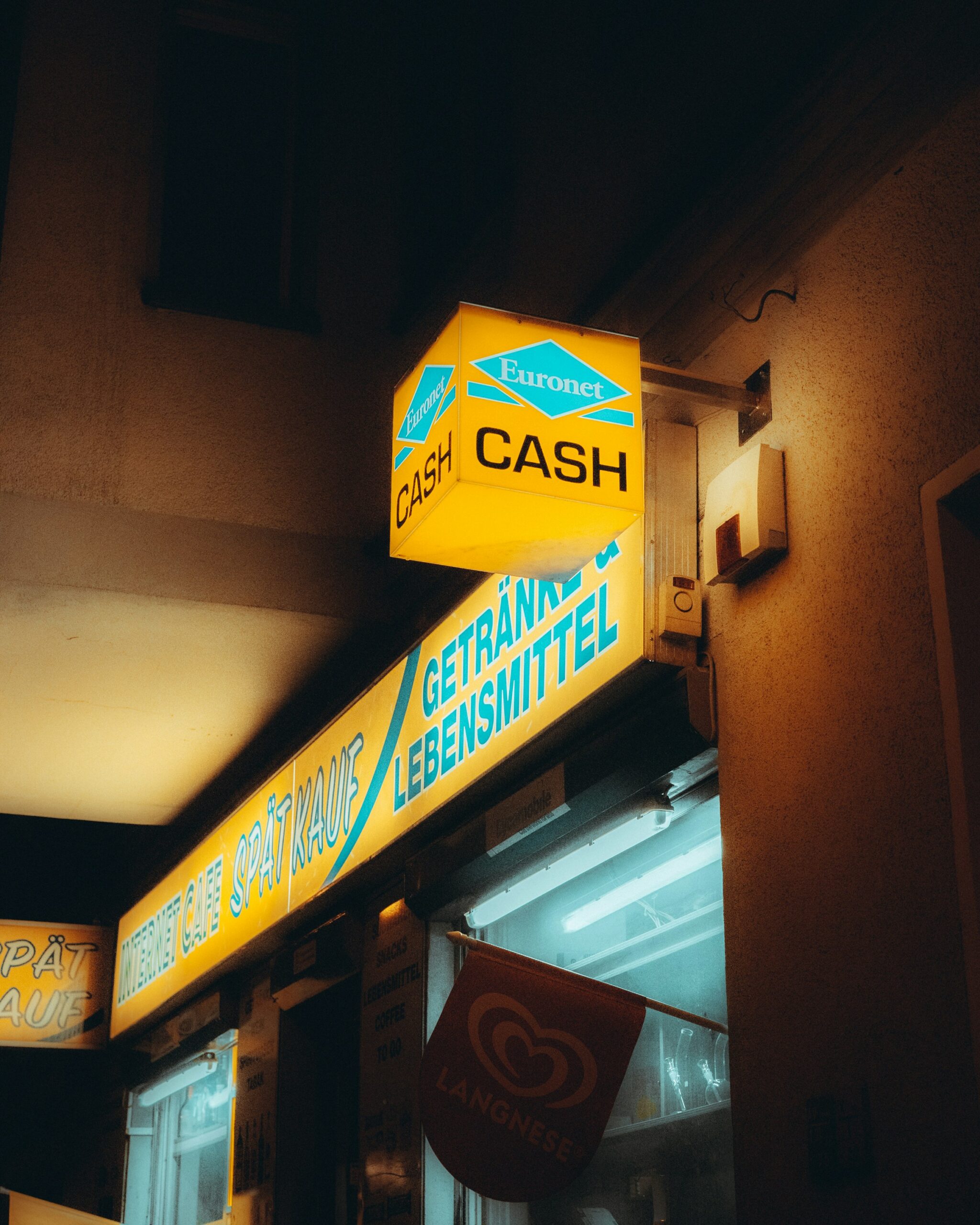 Earn Up to £15 a Month Cashback with PayPal